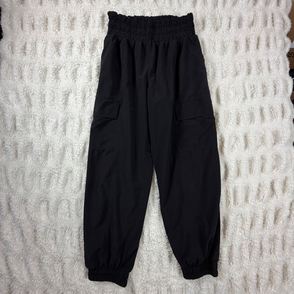 Athleta Girl Black Cargo Jogger Pants Smocked Waist Size M 8-10 Kids